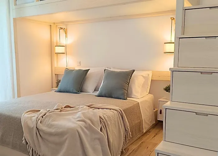 Seafront Haven Apartment *